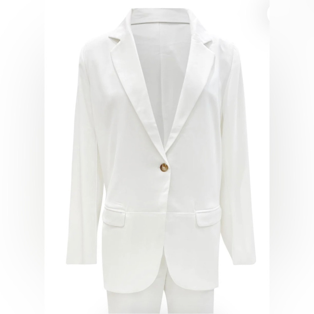 Essentiel Montréal White oversize blazer size medium